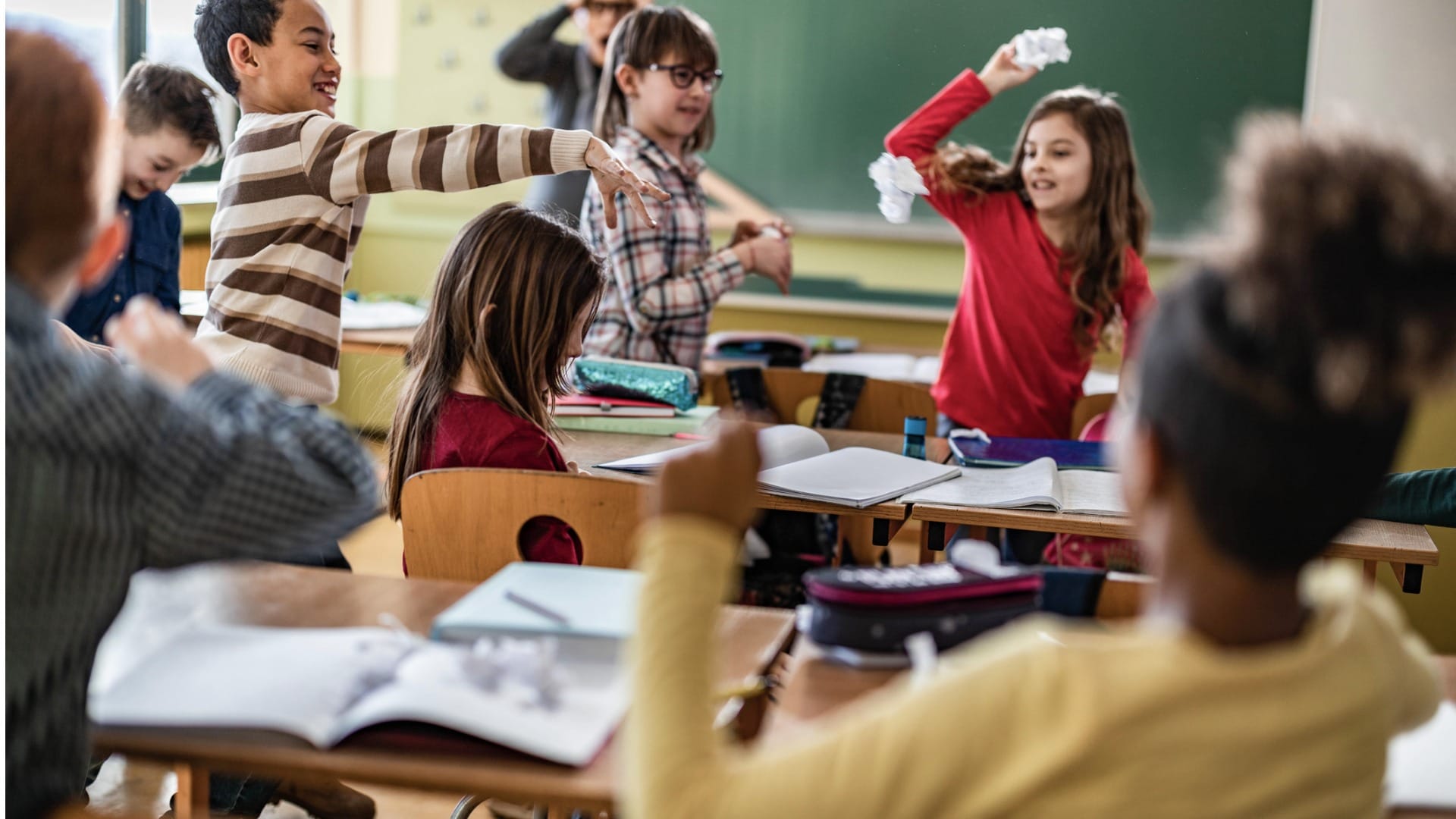 Aprende a prevenir y resolver conflictos educativos