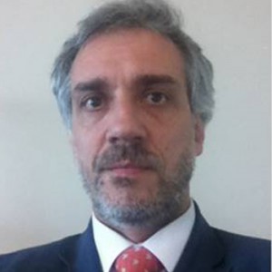 Alfonso González Barrios, Experto asociado